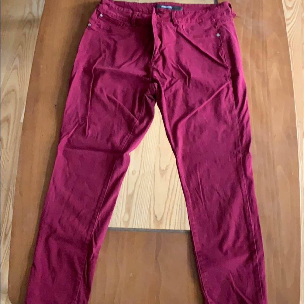 Jordache skinny leg red jeans